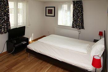 Swiss Star Guesthouse District 4 - Contactless Self Check-In Curych Exteriér fotografie